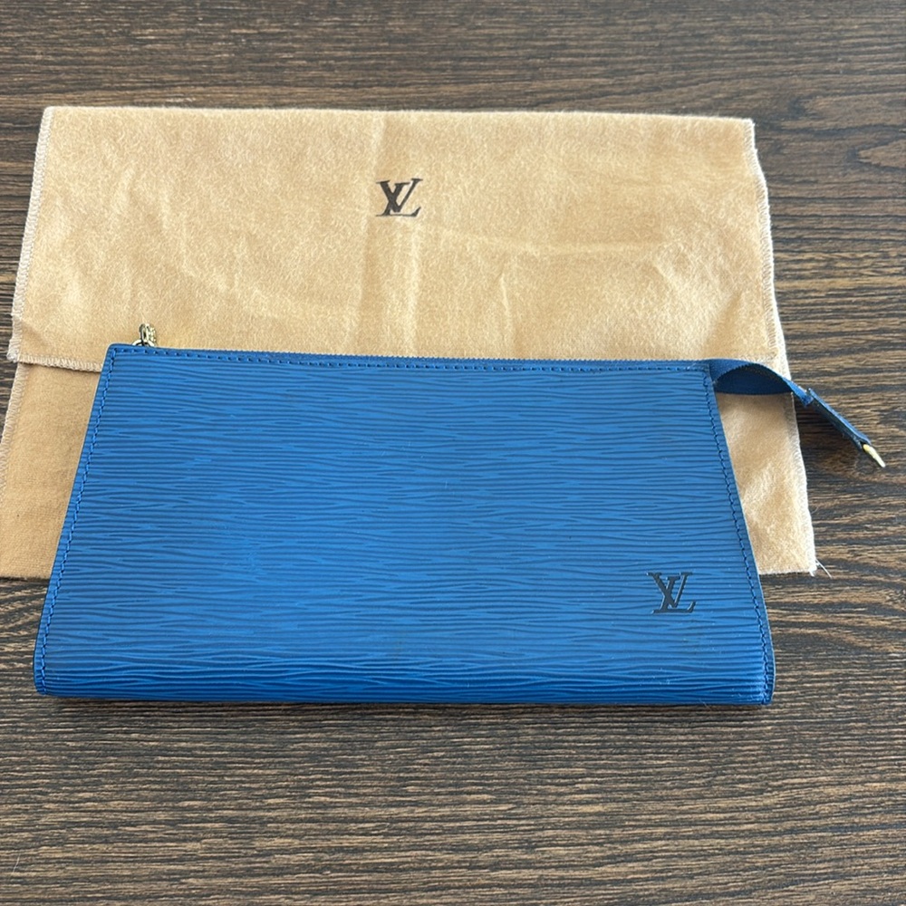 Louis Vuitton Blue Epi Leather Accessories Pochette w/ Dust Bag and COA - Picture 4 of 15
